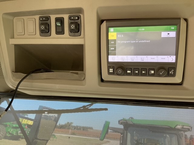 2023 John Deere 8R 340 Image 16