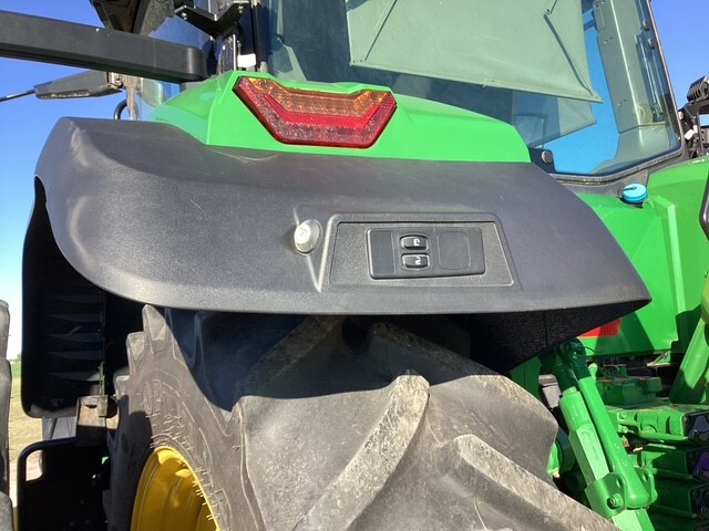 2023 John Deere 8R 340 Image 22