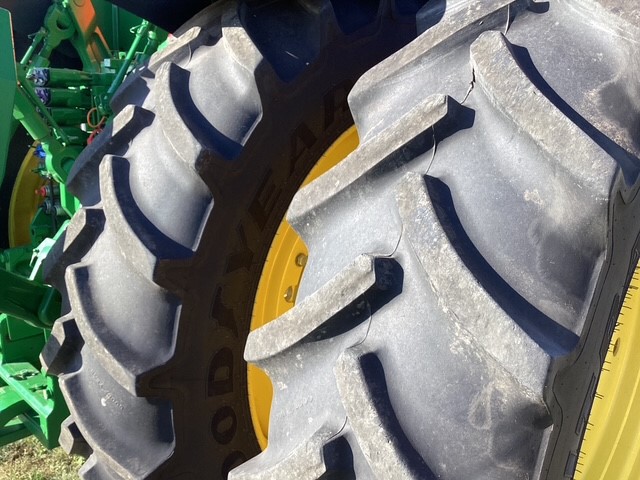 2023 John Deere 8R 340 Image 21