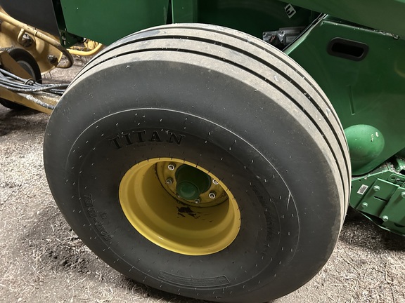 2024 John Deere 561M (11th thumbnail)