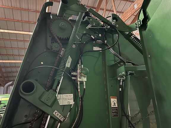 2024 John Deere 561M (4th thumbnail)