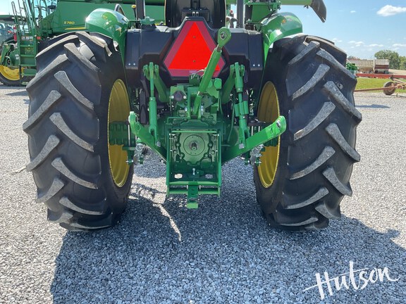 Photo of 2024 John Deere 5050E