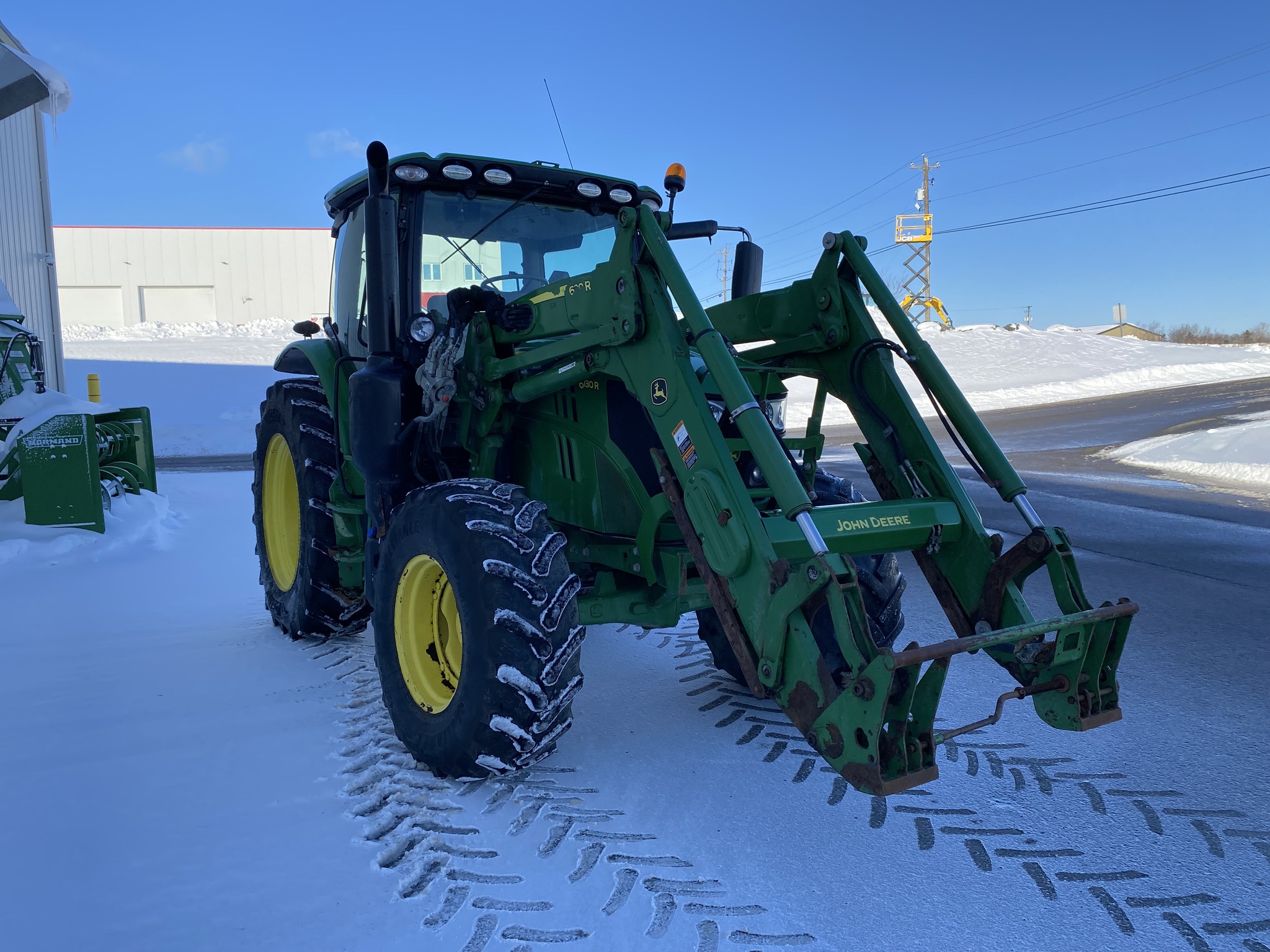 2017 John Deere 6130R Image 6