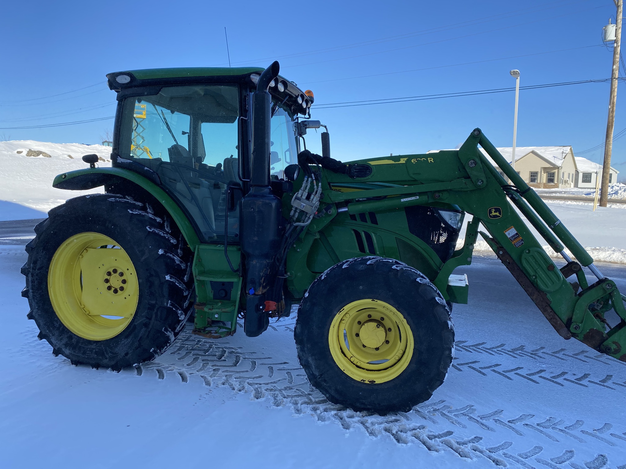 2017 John Deere 6130R Image 5