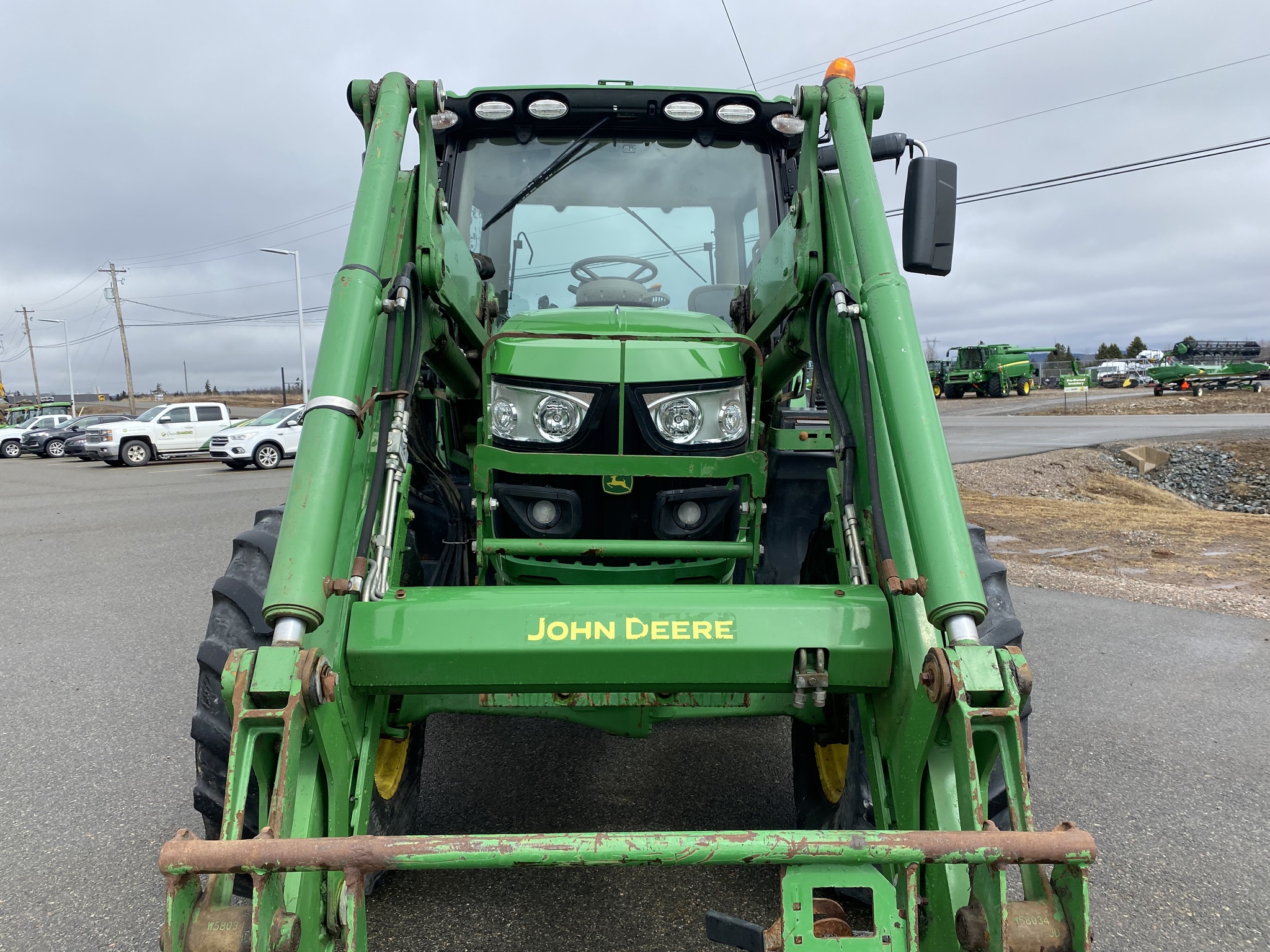 2017 John Deere 6130R Image 20