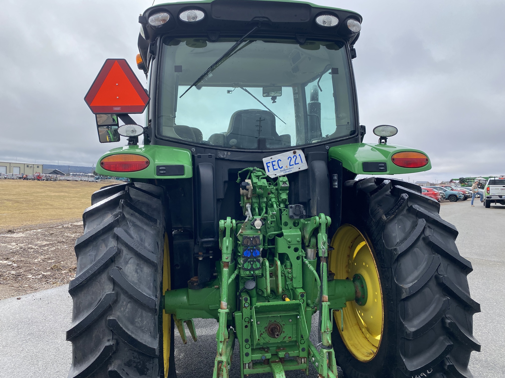 2017 John Deere 6130R Image 17
