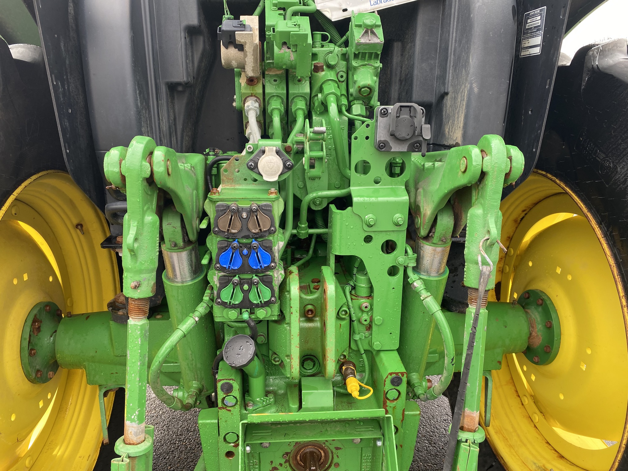 2017 John Deere 6130R Image 16