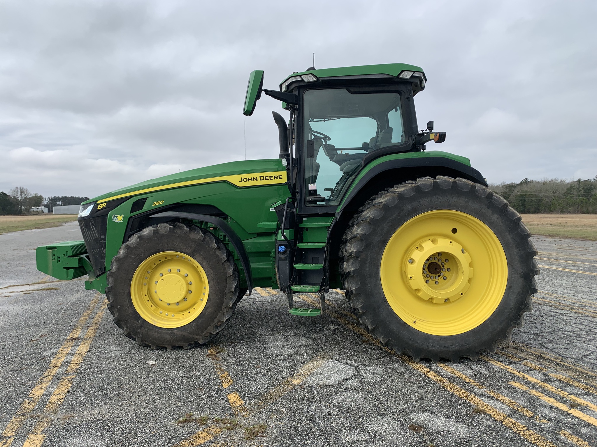 2022 John Deere 8R 280 Image 5