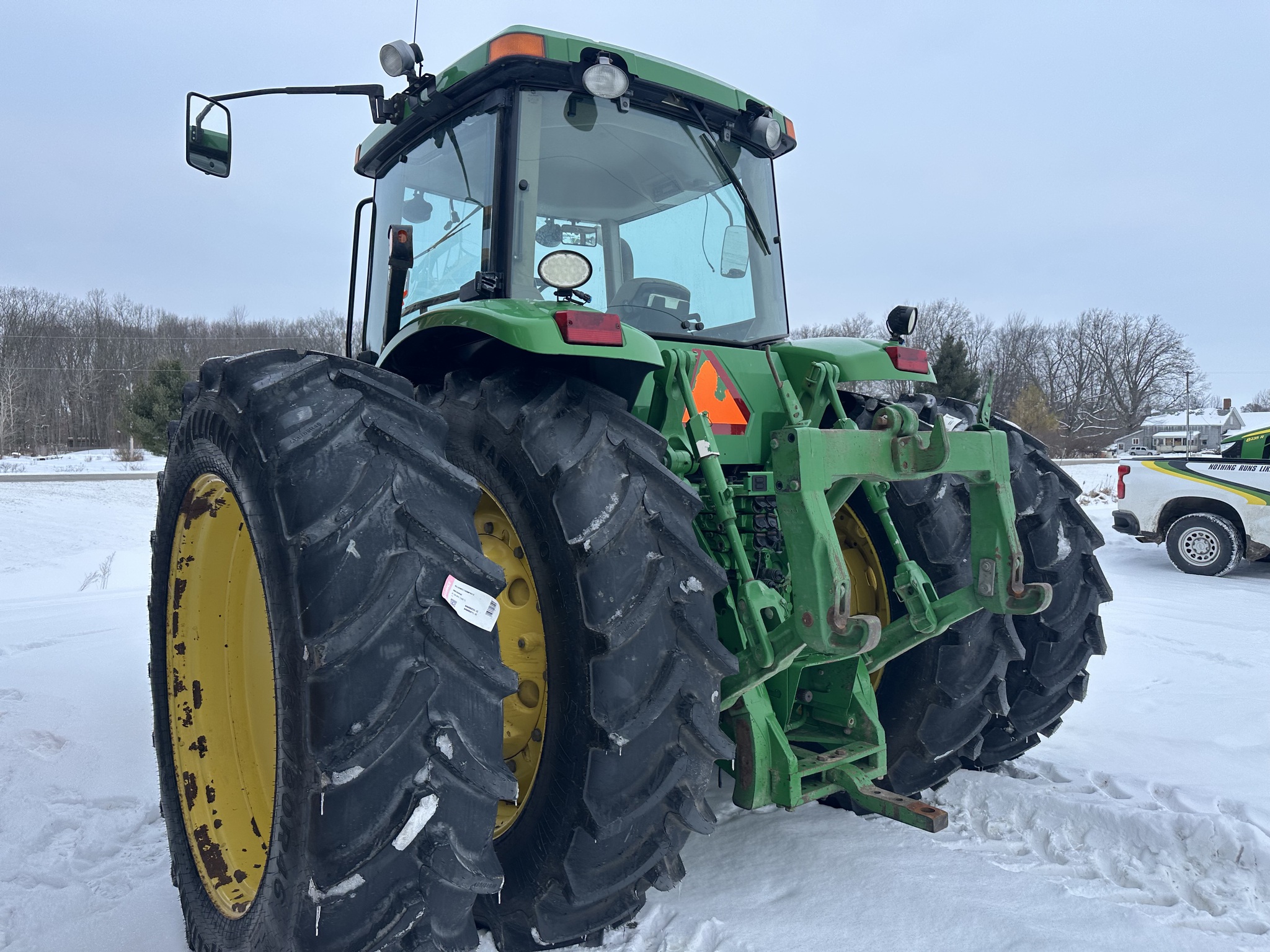 2002 John Deere 8220 Image 4