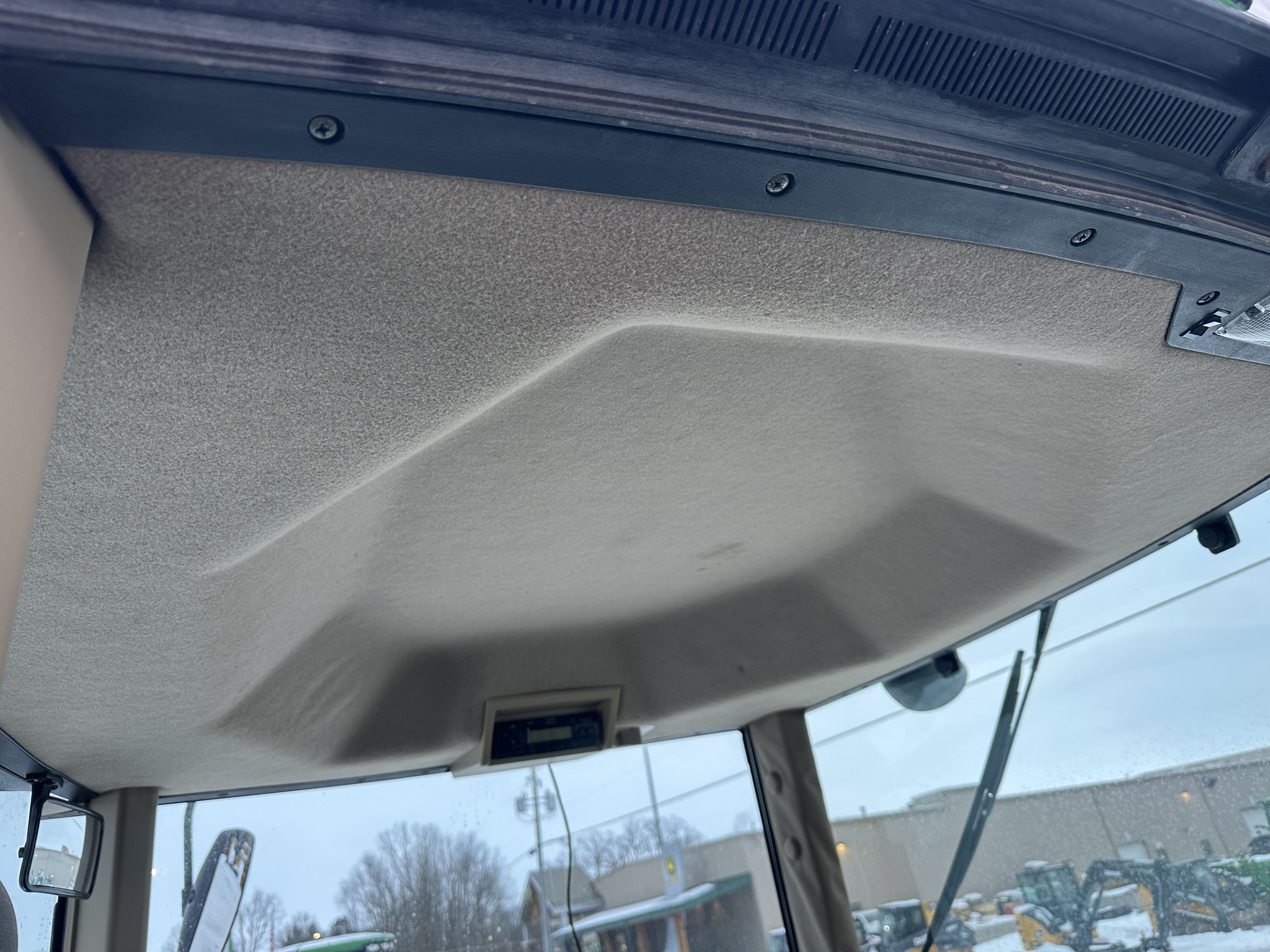 2002 John Deere 8220 Image 6