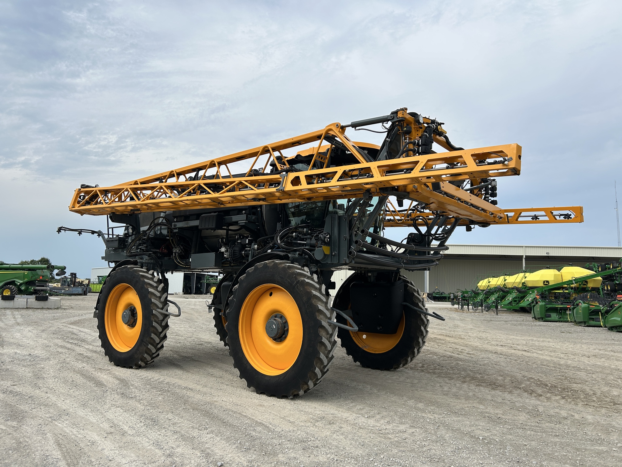  2022 Hagie STS12 at Heritage Tractor in Pittsburg, KS