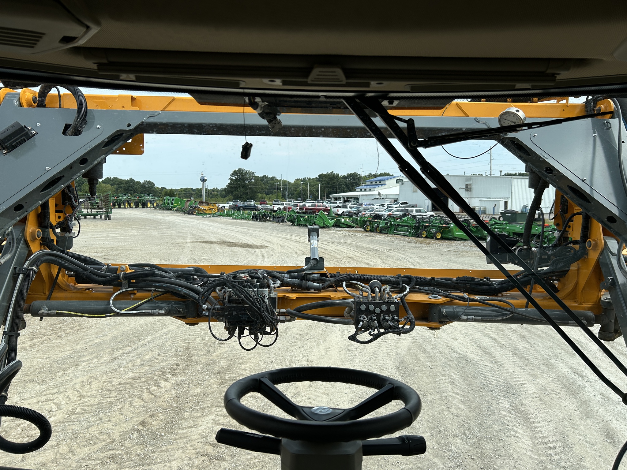  2022 Hagie STS12 at Heritage Tractor in Pittsburg, KS