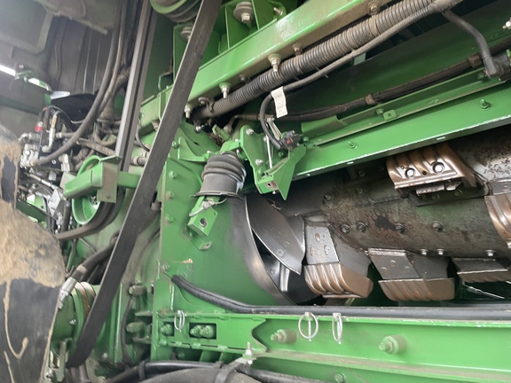 Used 2019 John Deere S790 Combines at Horizon Ag & Turf in Vermilion, AB - Photo12