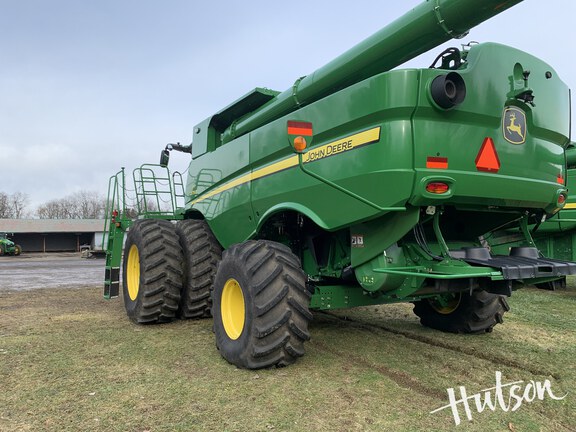 Photo of 2024 John Deere S790
