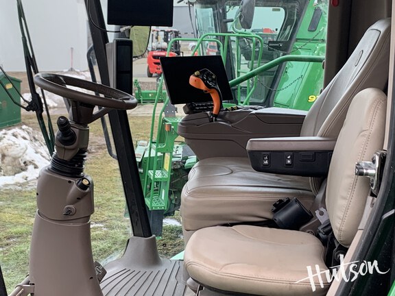 Photo of 2024 John Deere S790