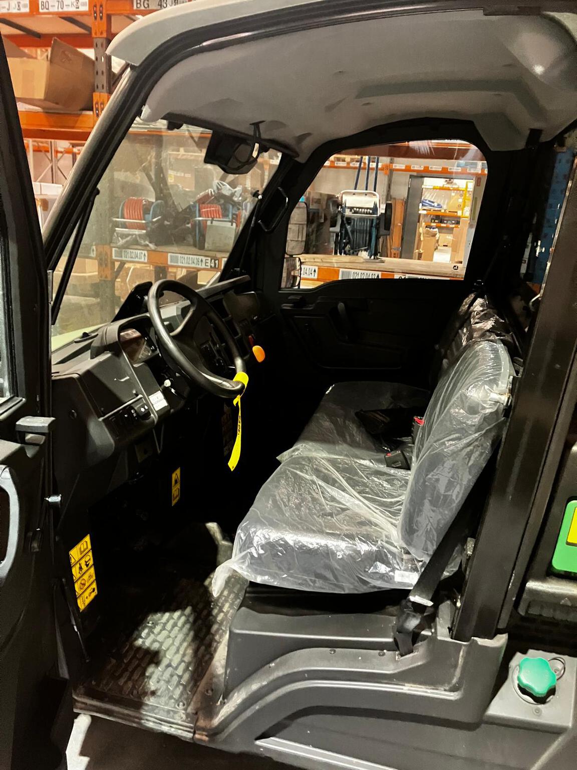 2023 John Deere XUV 865M
