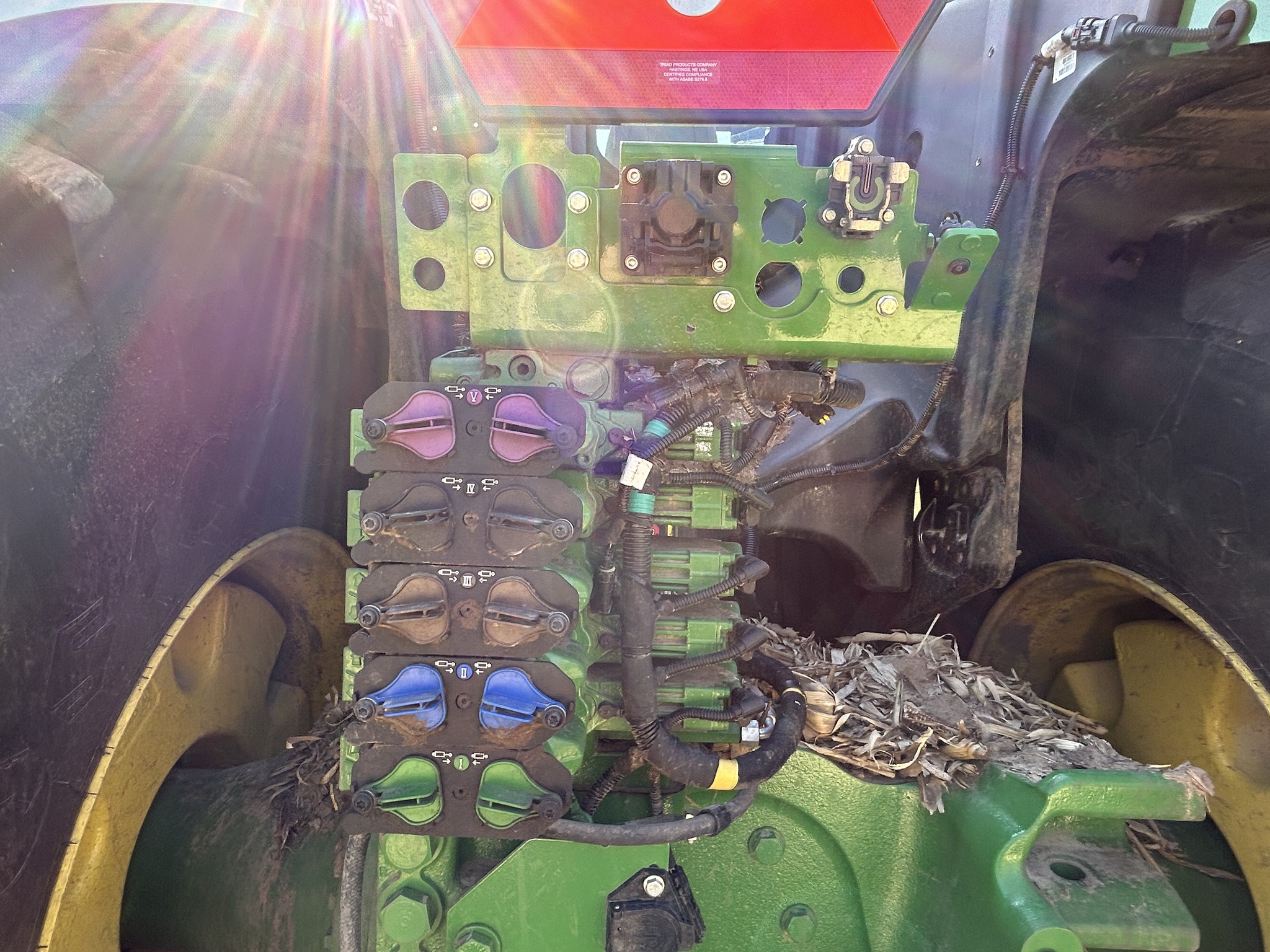  2025 John Deere 9R 590 at Heritage Tractor in Freeport, IL
