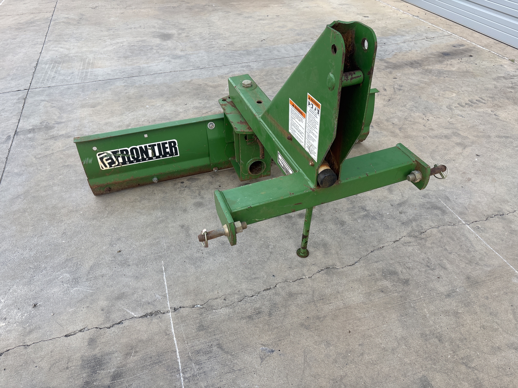 2000 John Deere 4100 Image 26