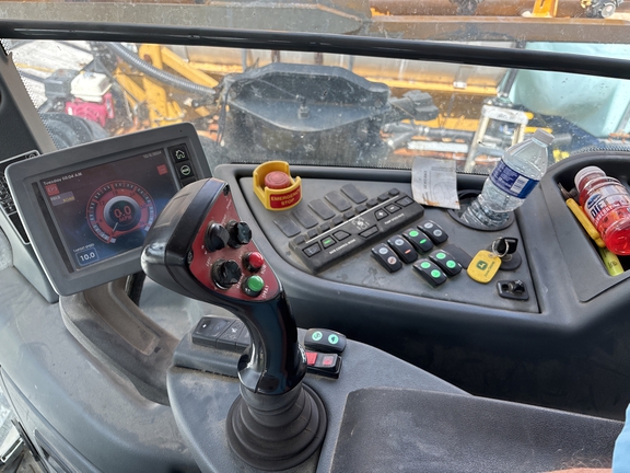 Used 2015 Hagie STS12 Self Propelled Sprayers at Koenig Equipment in Anna, OH - Photo5