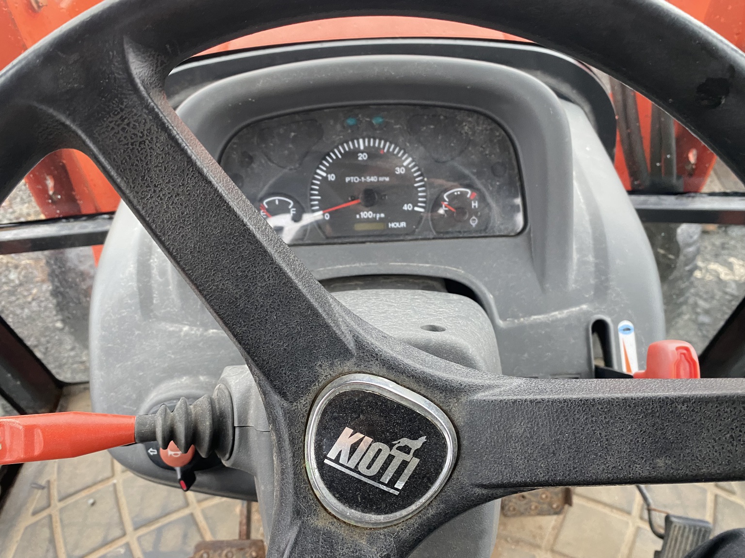 2013 Kioti RX6010C Image 19