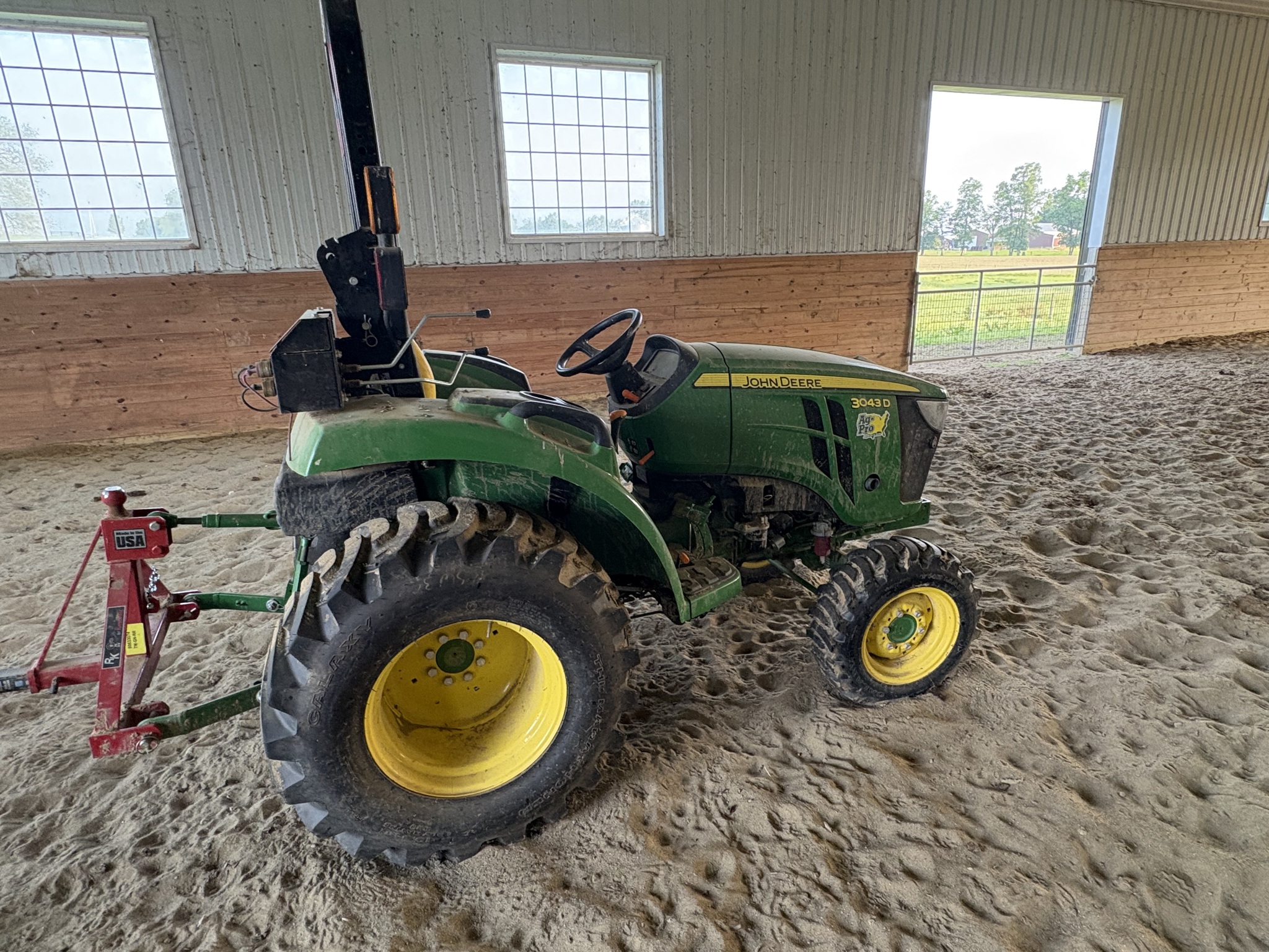 2021 John Deere 3043D Image 1