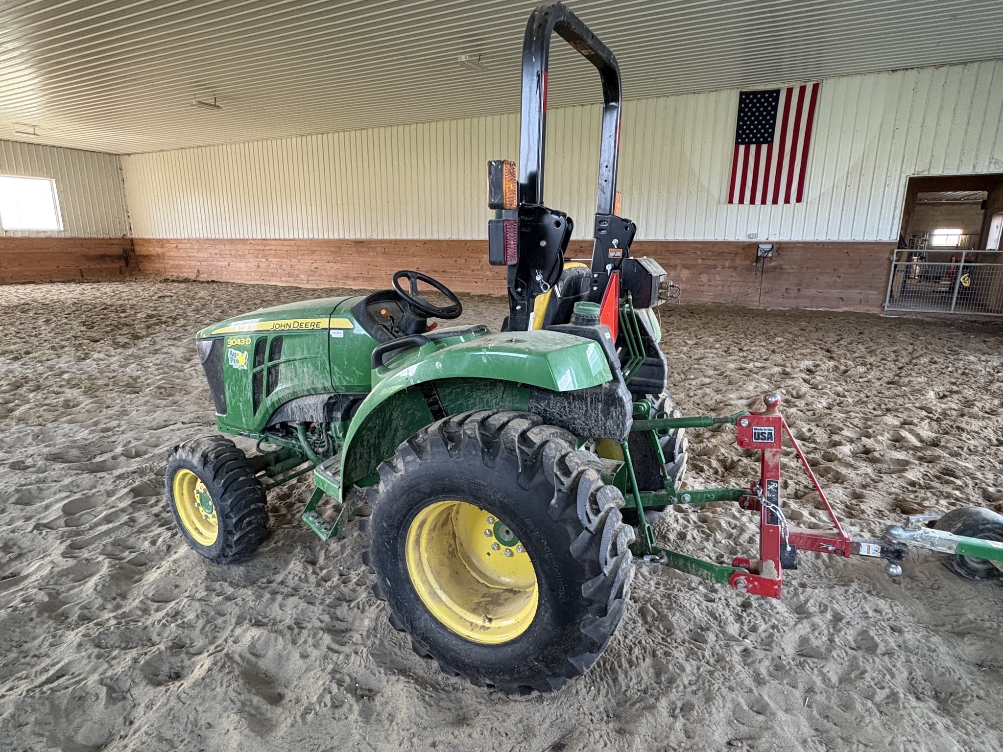 2021 John Deere 3043D Image 3