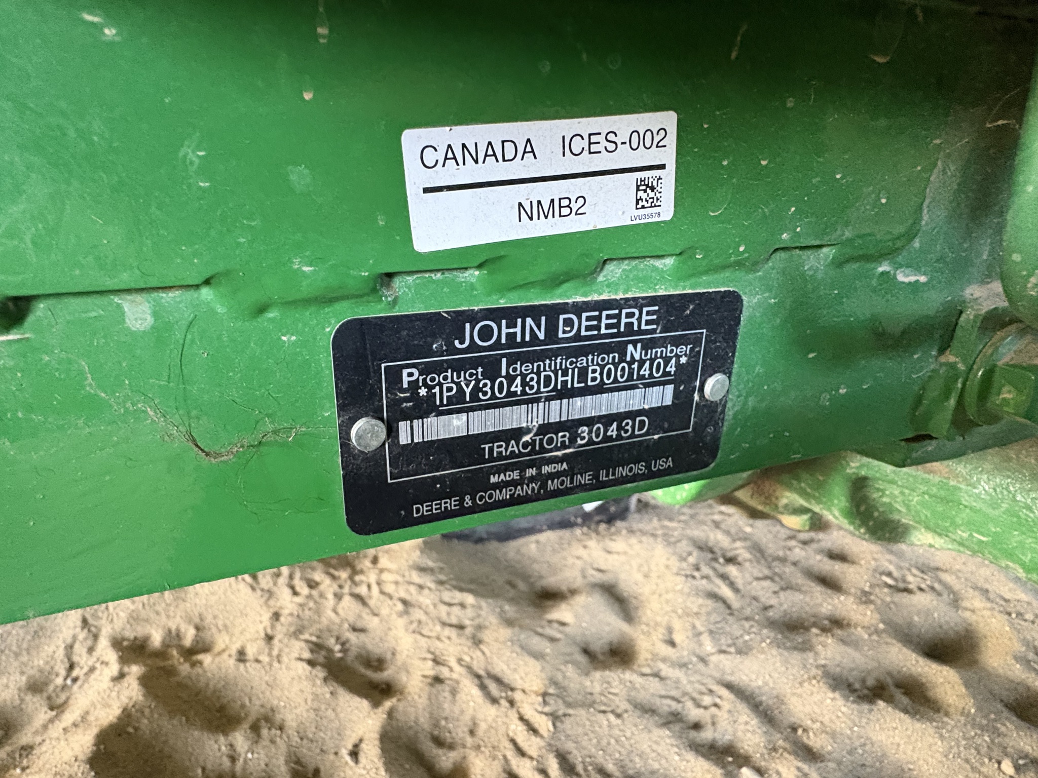 2021 John Deere 3043D Image 14