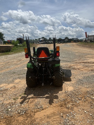 2016 John Deere 1025R Photo 4