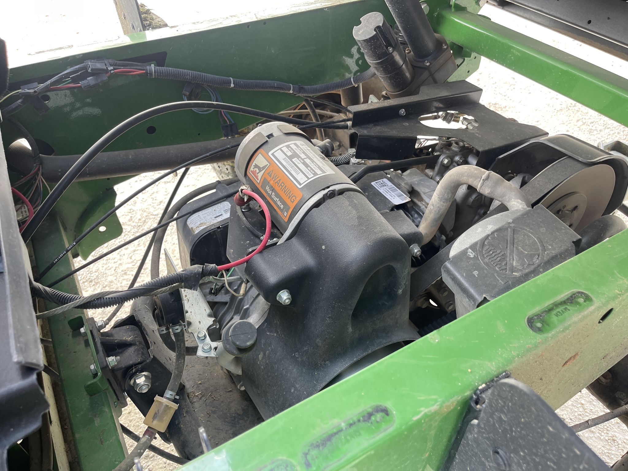 2021 John Deere TX Turf Image 15