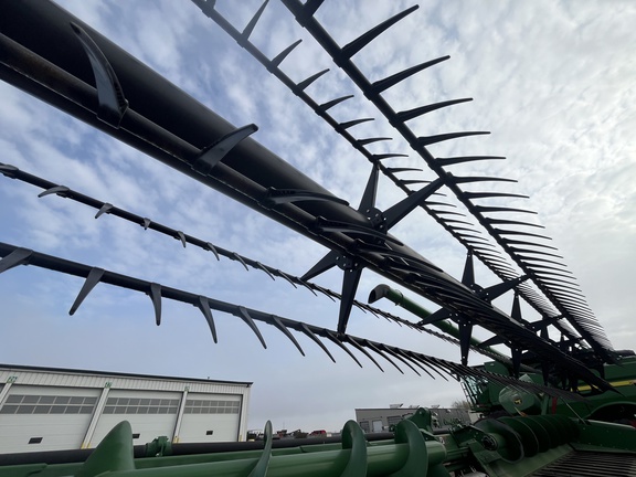 Used 2018 John Deere 735D Combine Platforms at Horizon Ag & Turf in Lloydminster, AB - Photo10