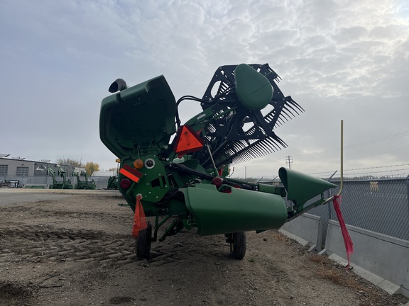 Used 2018 John Deere 735D Combine Platforms at Horizon Ag & Turf in Lloydminster, AB - Photo6