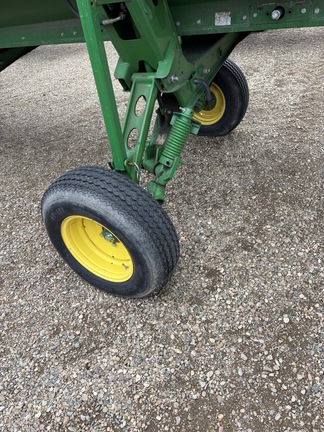 Used 2018 John Deere 735D Combine Platforms at Horizon Ag & Turf in Lloydminster, AB - Photo9