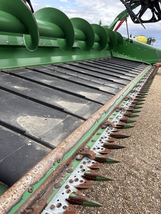 Used 2018 John Deere 735D Combine Platforms at Horizon Ag & Turf in Lloydminster, AB - Photo18