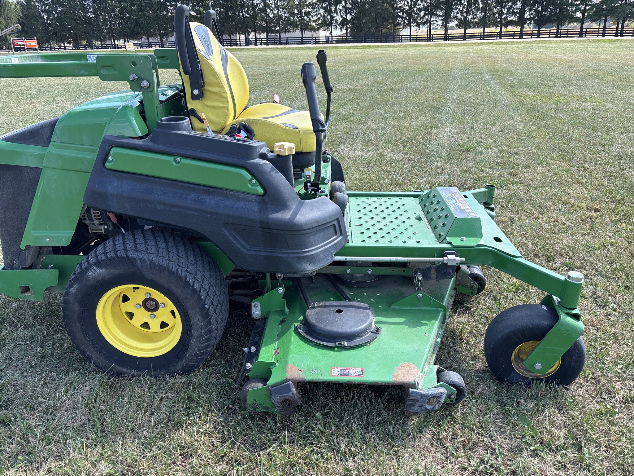 Used 2021 John Deere Z997R Zero Turn Mowers at Koenig Equipment in Urbana, OH - PhotoXL4