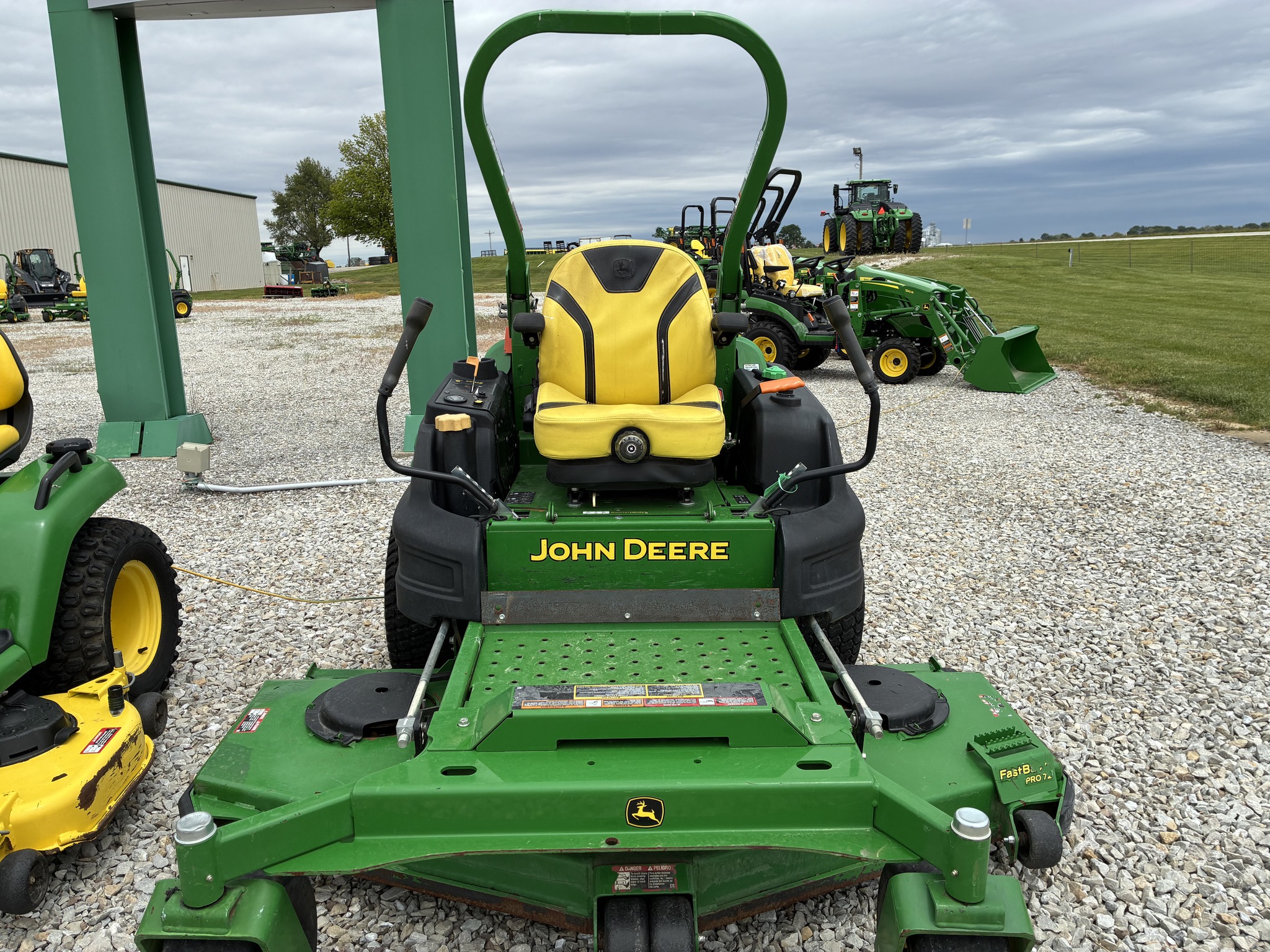 Used 2021 John Deere Z997R Zero Turn Mowers at Koenig Equipment in Greensburg, IN - PhotoXL1