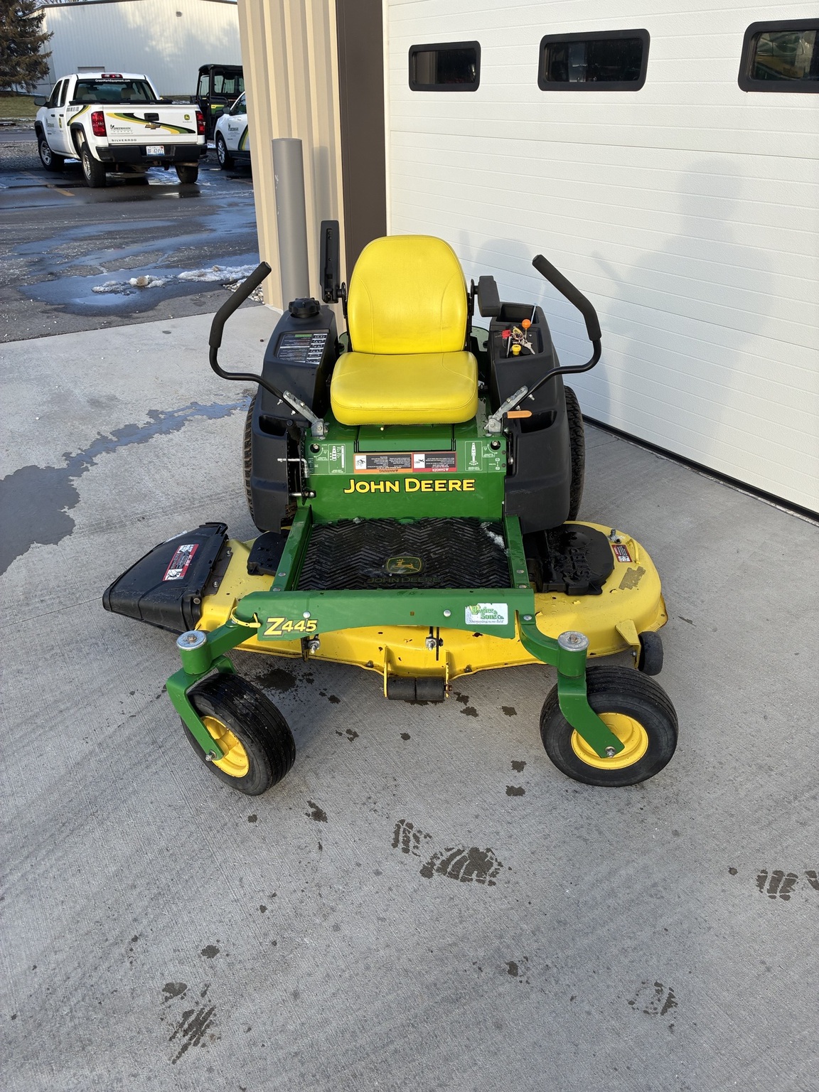 2013 John Deere Z445 Image 3