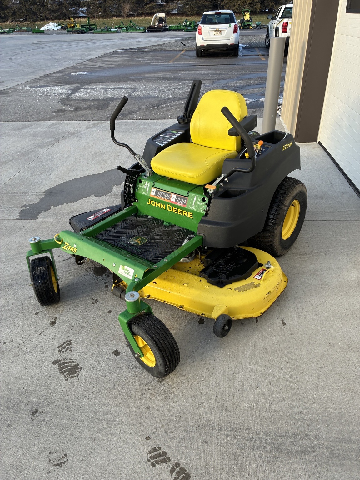 2013 John Deere Z445 Image 7