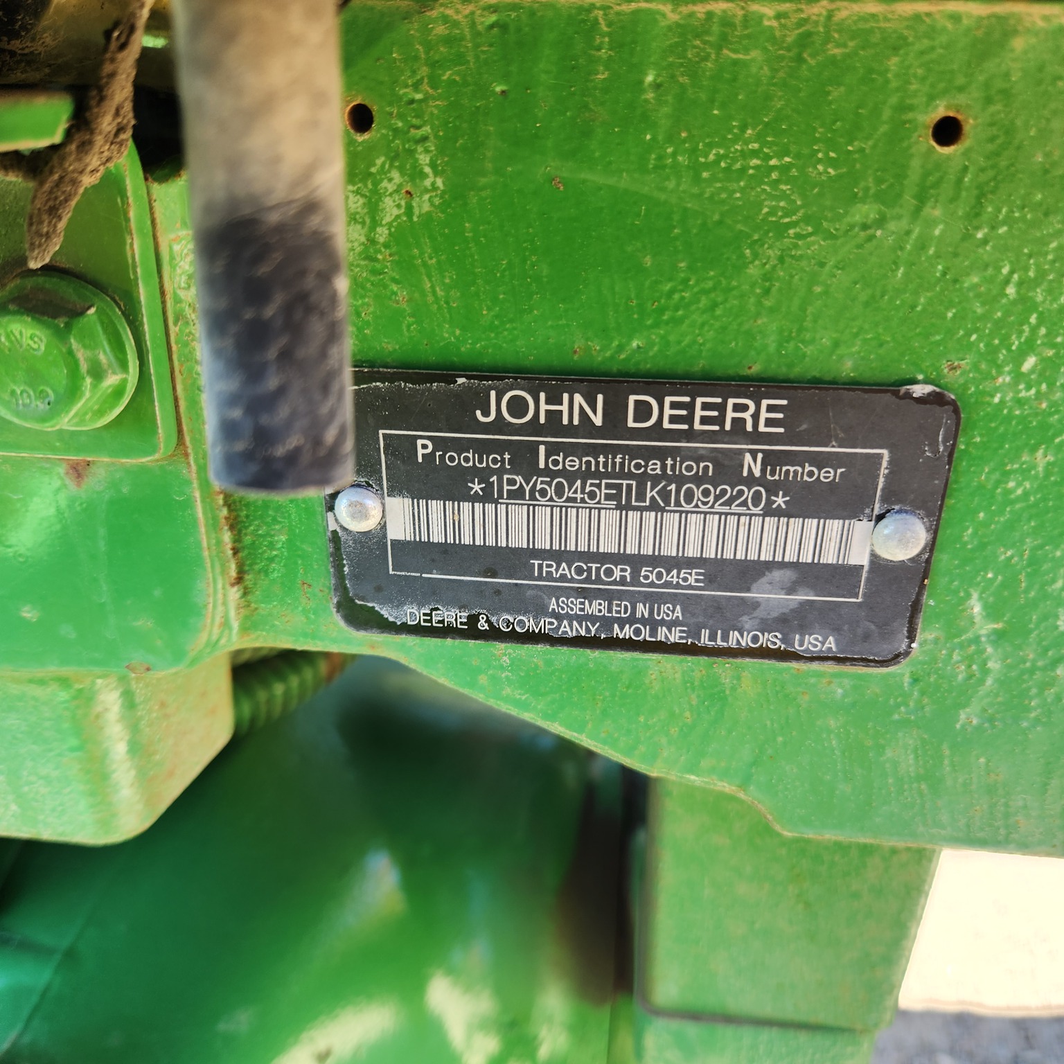 2020 John Deere 5045E Image 11