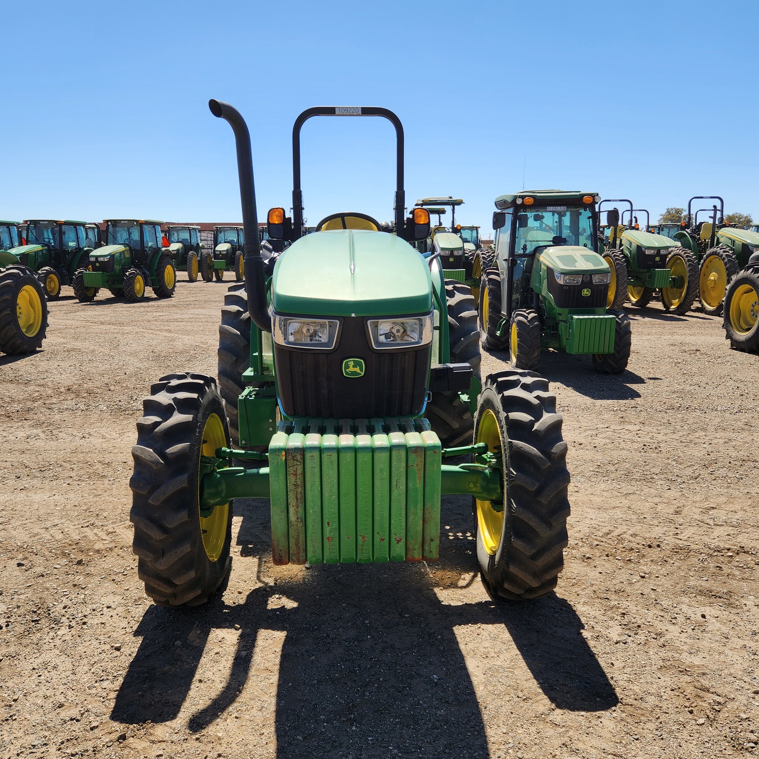 2020 John Deere 5045E Image 2