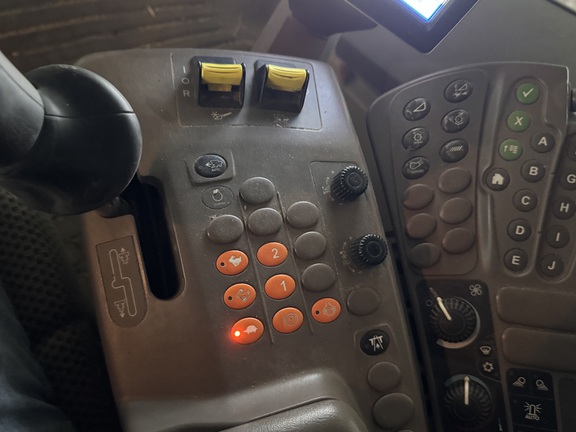 2013 John Deere S680 - Photo18