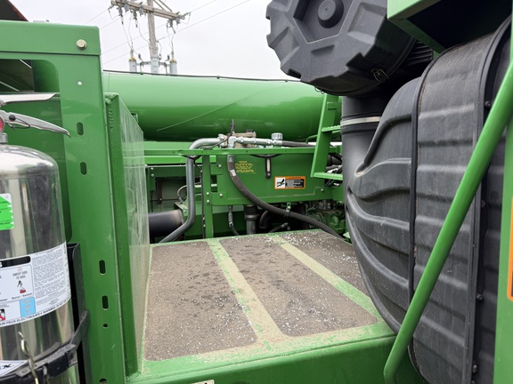 2013 John Deere S680 - Photo31