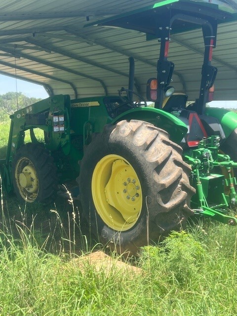 2016 John Deere 5065E Image 1