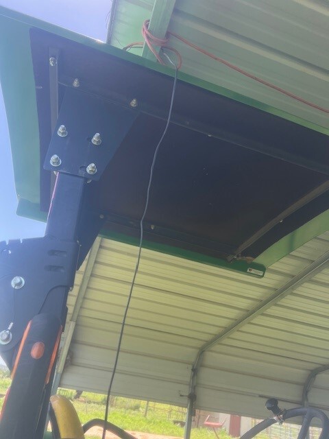 2016 John Deere 5065E Image 18