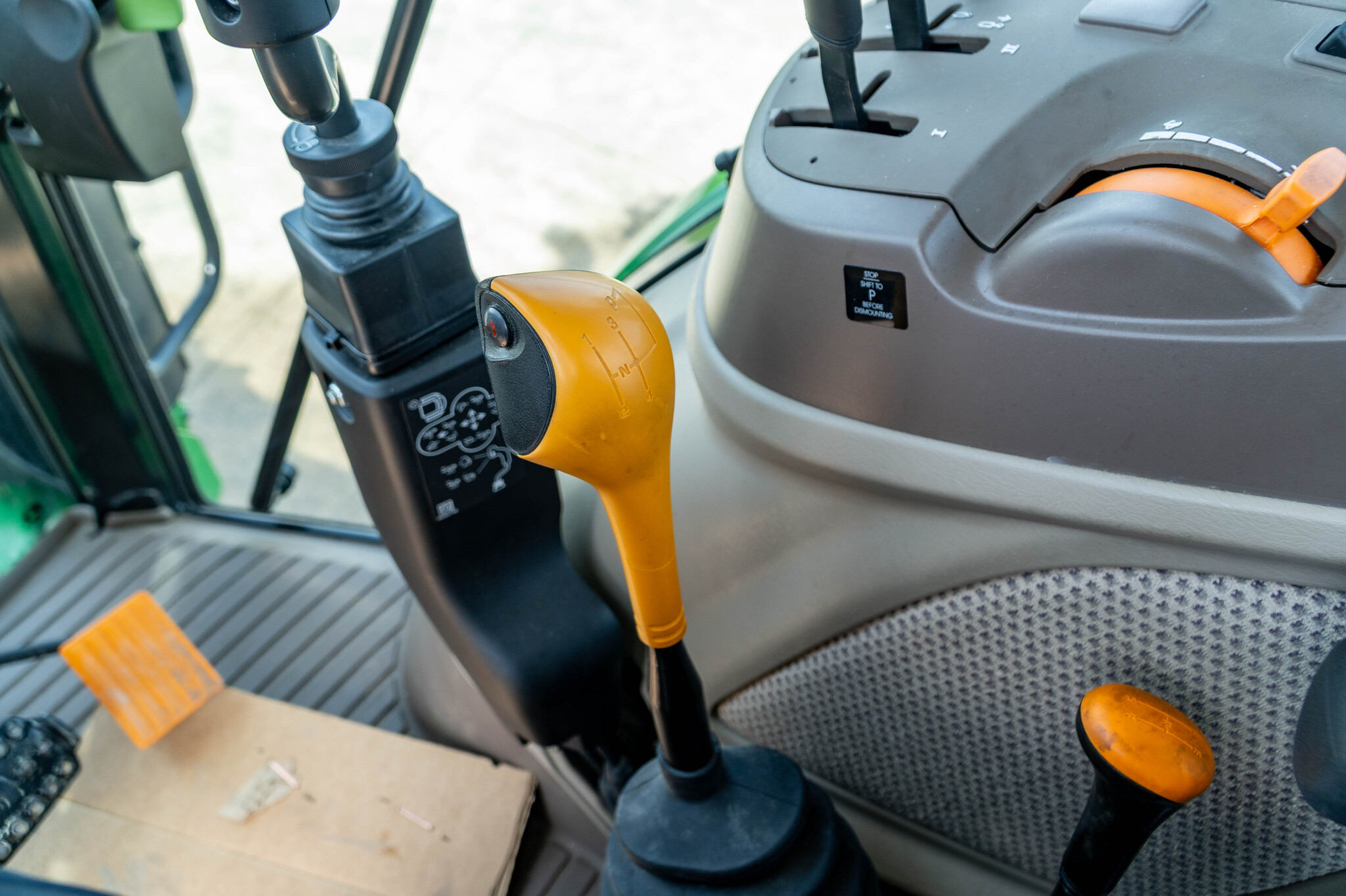 Used 2023 John Deere 5105M Utility Tractors at Koenig Equipment in Anna, OH - PhotoXL31