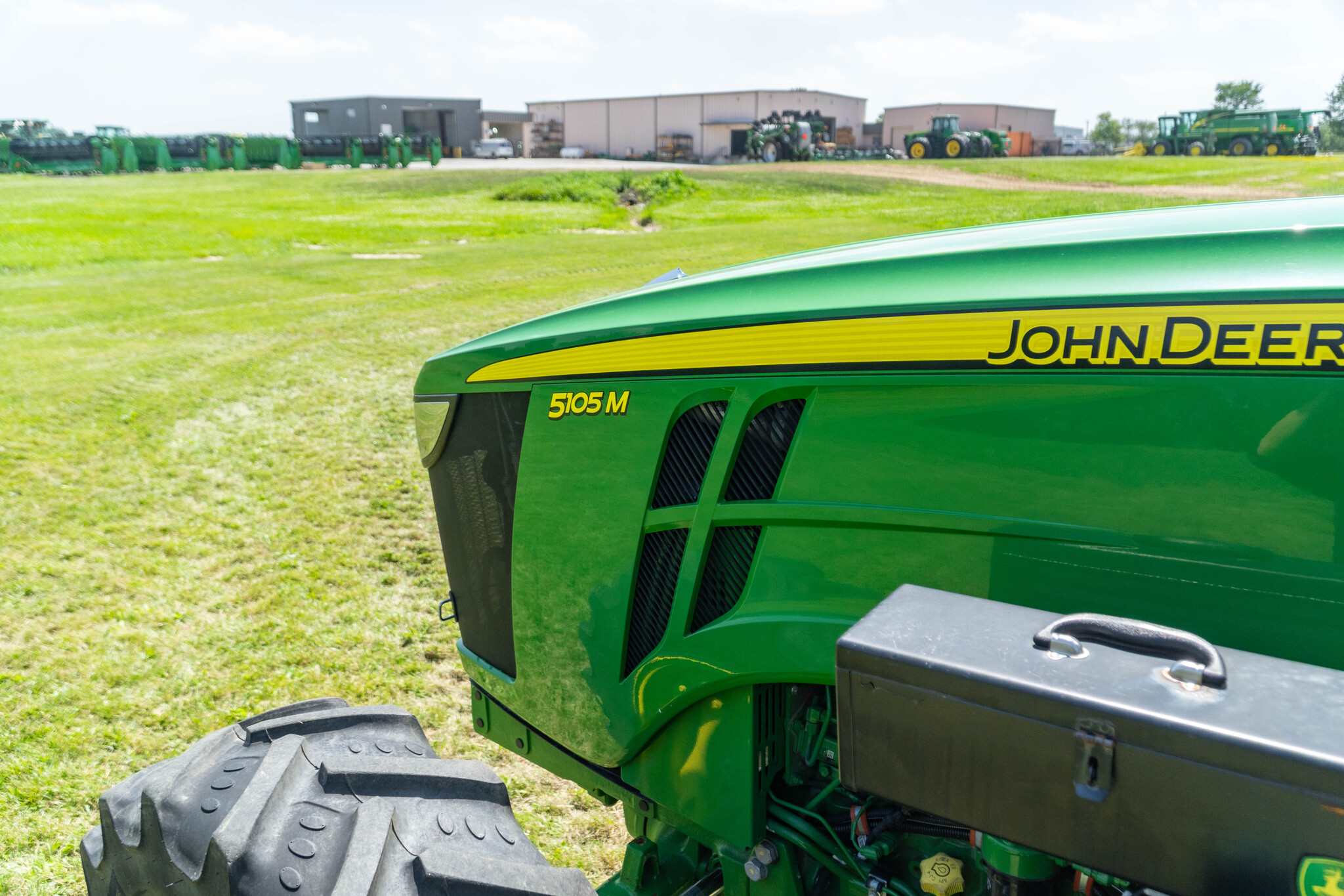 Used 2023 John Deere 5105M Utility Tractors at Koenig Equipment in Anna, OH - PhotoXL20