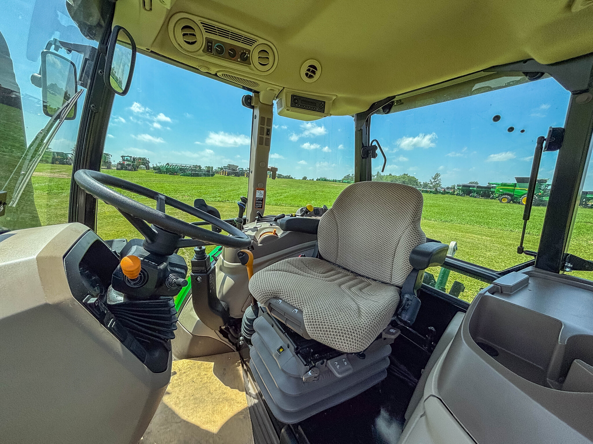 Used 2023 John Deere 5105M Utility Tractors at Koenig Equipment in Anna, OH - PhotoXL26