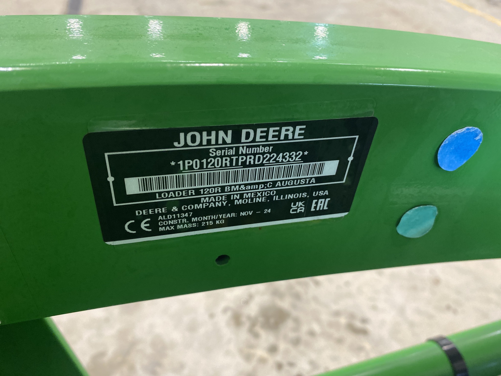 2021 John Deere 2025R Image 11