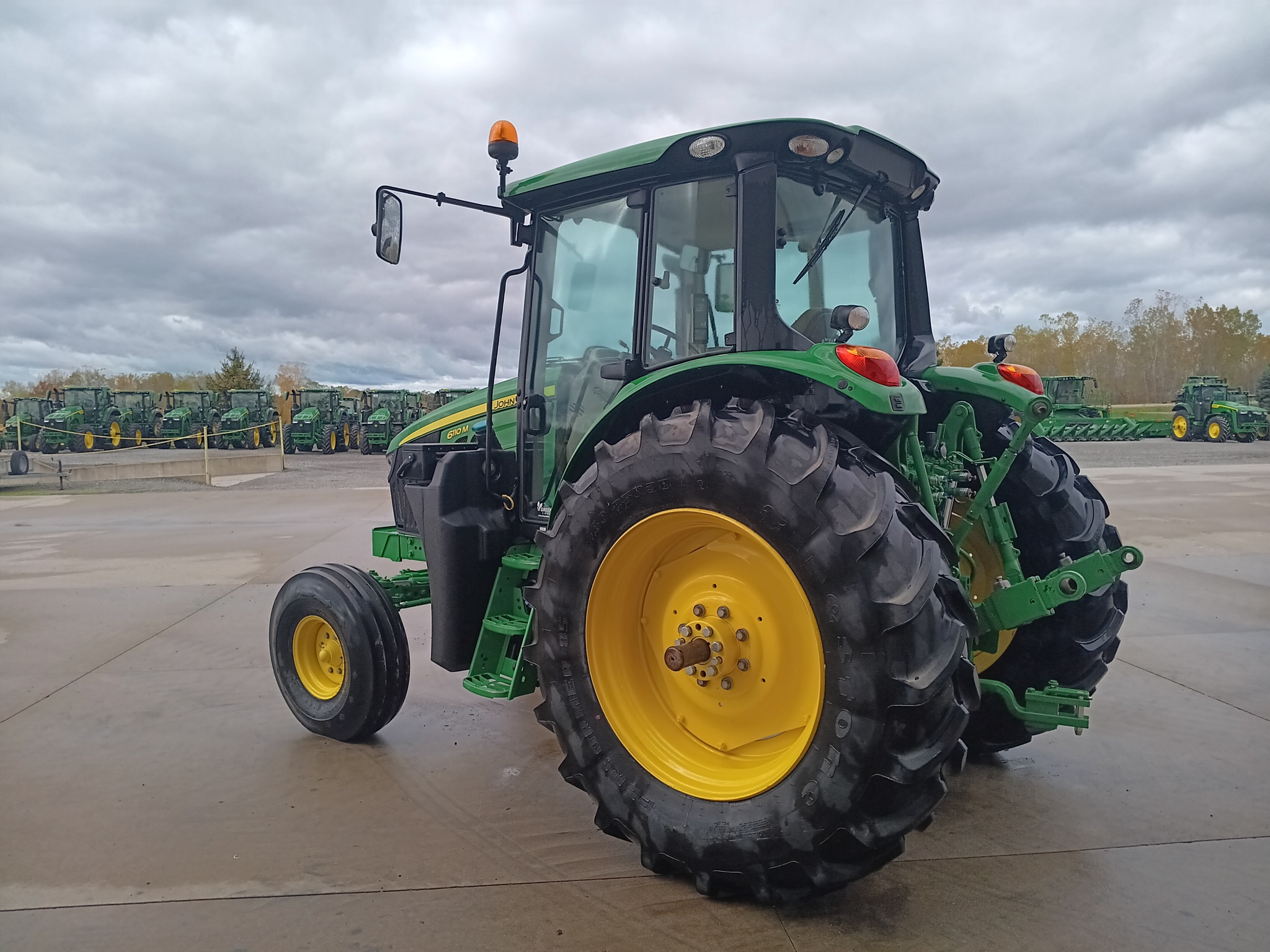 2023 John Deere 6110M Image 5