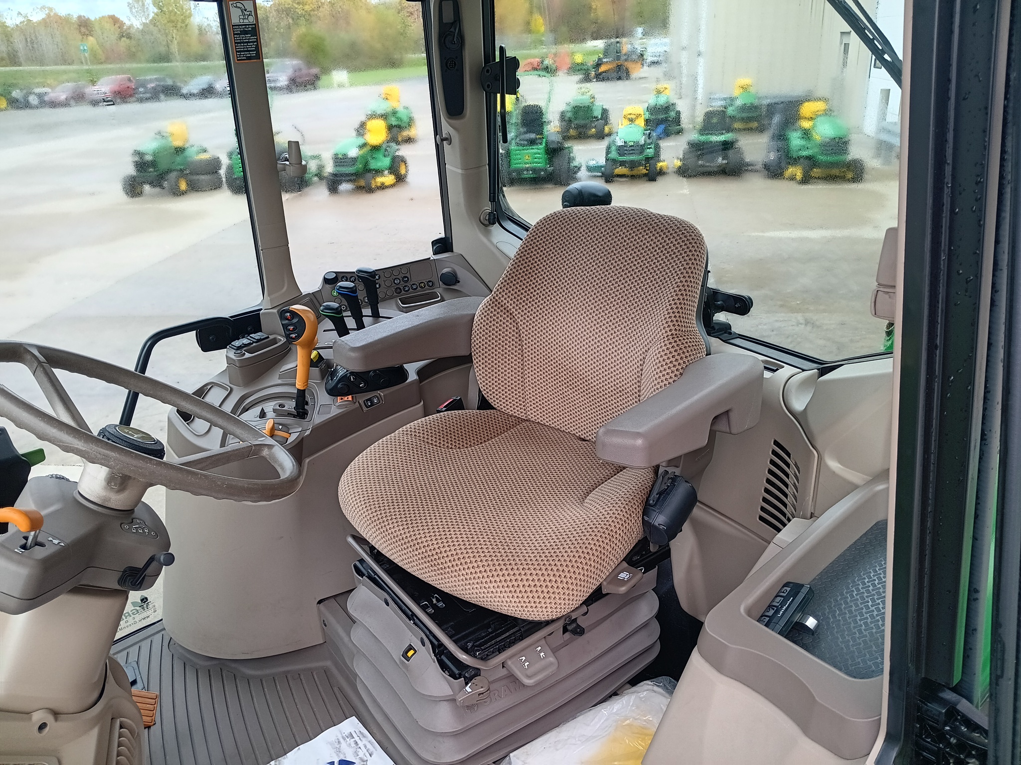 2023 John Deere 6110M Image 7
