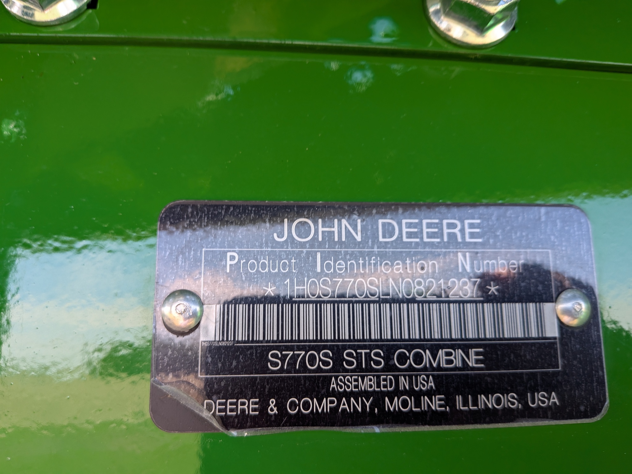  2022 John Deere S770 at Heritage Tractor in Galesburg, IL